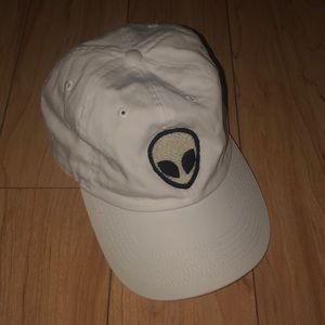 brandy melville alien dad baseball hat cap white